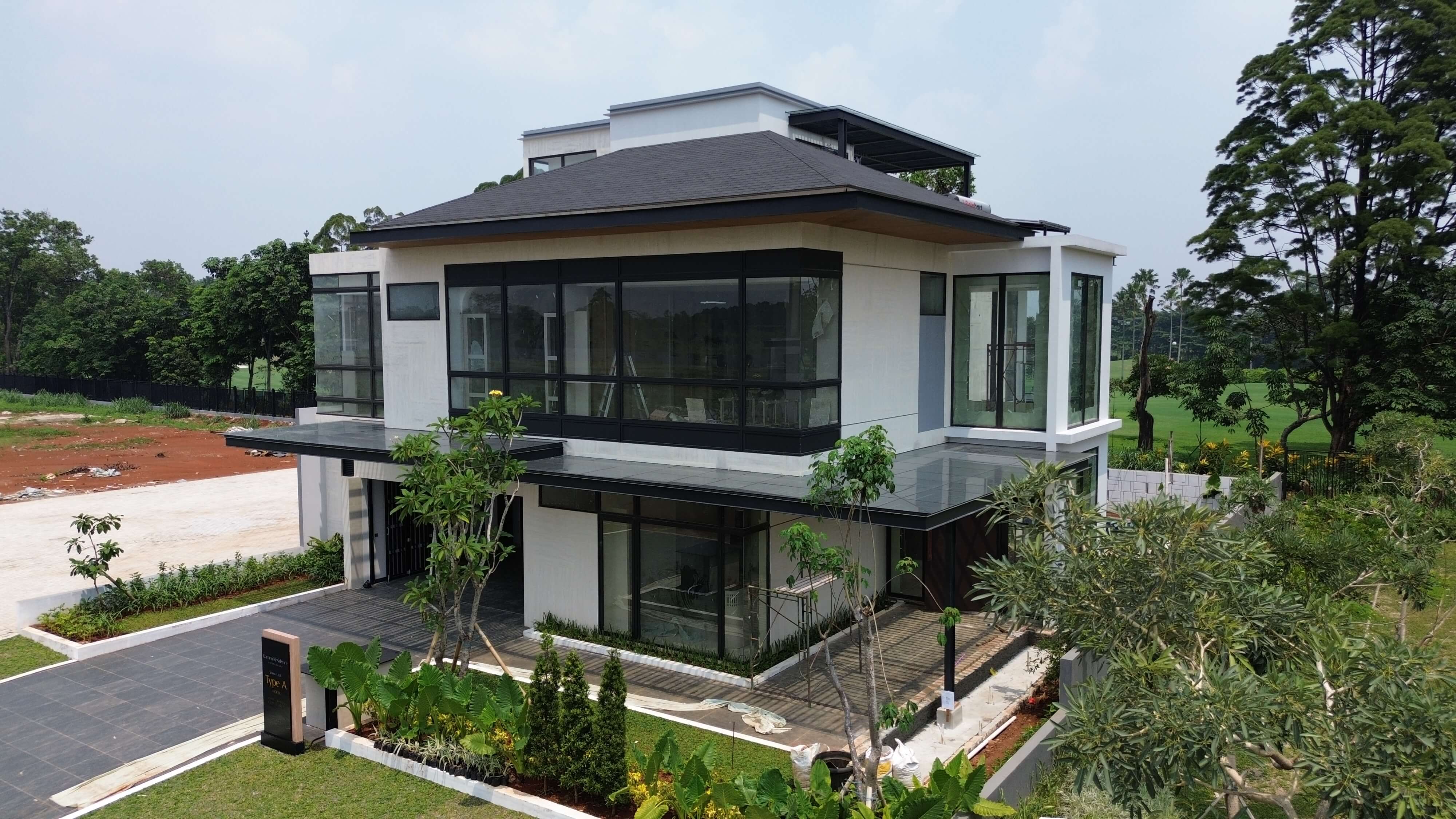 Emeralda Garden, Cimanggis